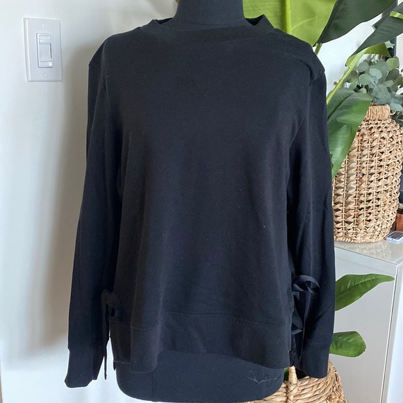 Banana Republic Sweatshirt Sweater with ribbon tie detailing on sides - Picture 2 of 8